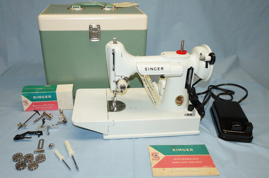 View of white Featherweight complete kit